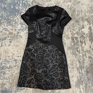 Sisley stunning scuba material mini dress